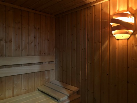 Sauna-in-bungalow-Finn